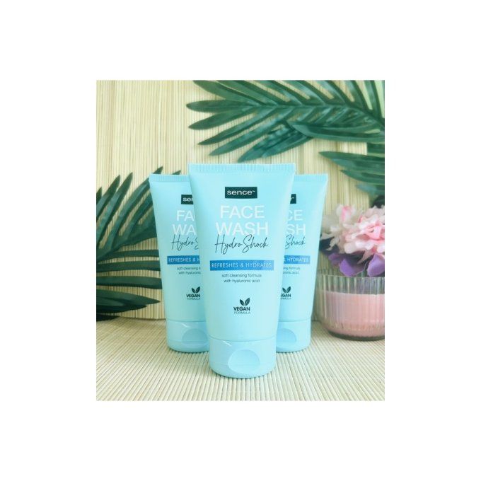 gel nettoyant visage aux proteines de soie 150 ml